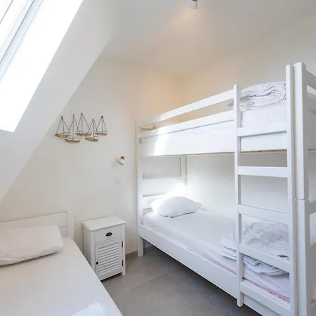 With 2-bedrooms 아파트 *
