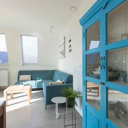 With 2-bedrooms 아파트